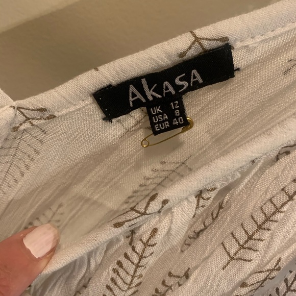 WHITE AKASA jumpsuit with gold pattern  size 8 - Picture 3 of 5